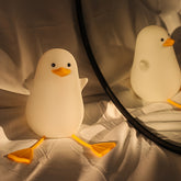 1pc/Xiaoou Fun Duck Night Light, Lying Flat Duck USP Bedroom Night Light, Creative Gift Ornaments, Mobile Phone Holder, Desktop Silicone Pat Light-One Pat, Light Up The Night Black. Send Relatives, Send Friends