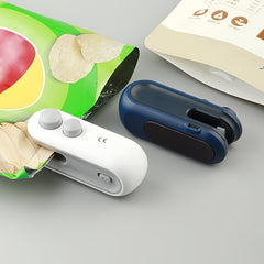 1pc Snack Packaging Bag Sealer with Built-In Magnetic USB Rechargeable Battery, Portable Mini Sealer for Picnic And Travel, Hand Press Plastic Sealing Machine, Bag Closure Magic Tool, Potato Chip Bag, Cookie Bag, Snack Bag, Suitable for Resealing, Comes w