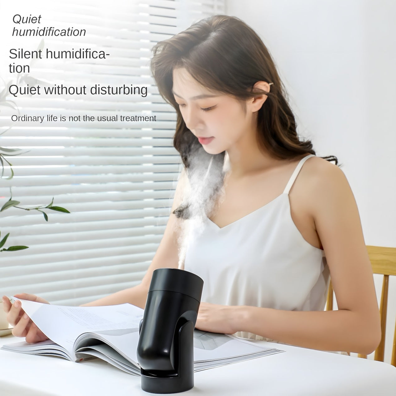 Humidificateur d'air ultrasonique à brume fraîche 220 ml, silencieux pour l'intérieur, le véhicule et le bureau, avec diffuseur d'huiles essentielles d'aromathérapie USB et veilleuse d'ambiance.
