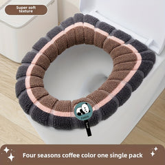 Panda-patterned thickened toilet seat cover, suitable for all seasons.